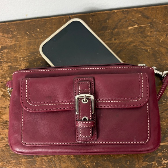 Coach Vintage Leather Wristlet in Burgundy/Merlot - Picture 10 of 11